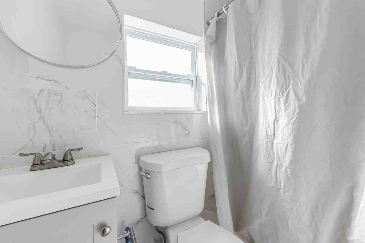 Nw 20th Ave - Photo 7 of 16