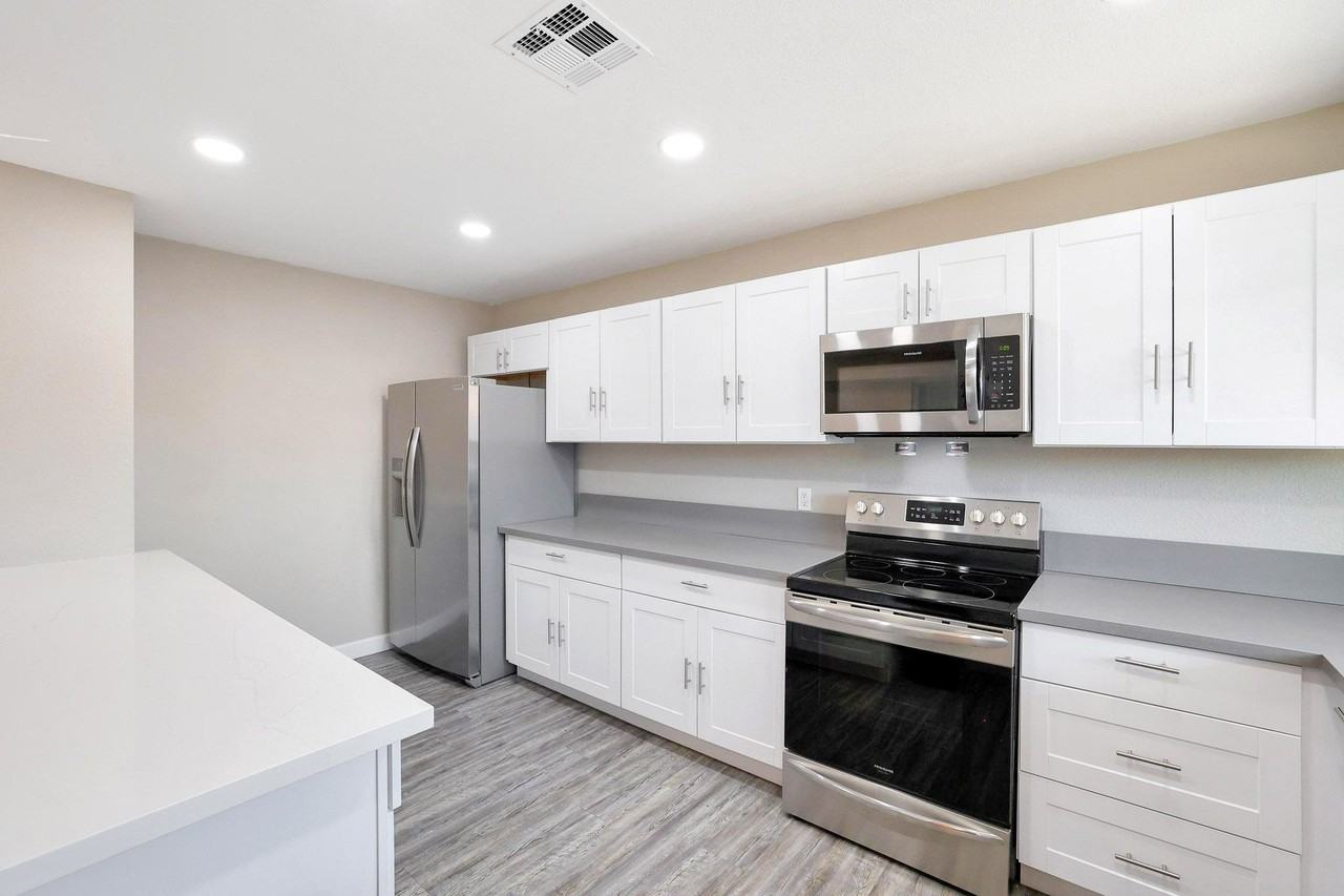 North 54th Drive - Photo 2 of 20