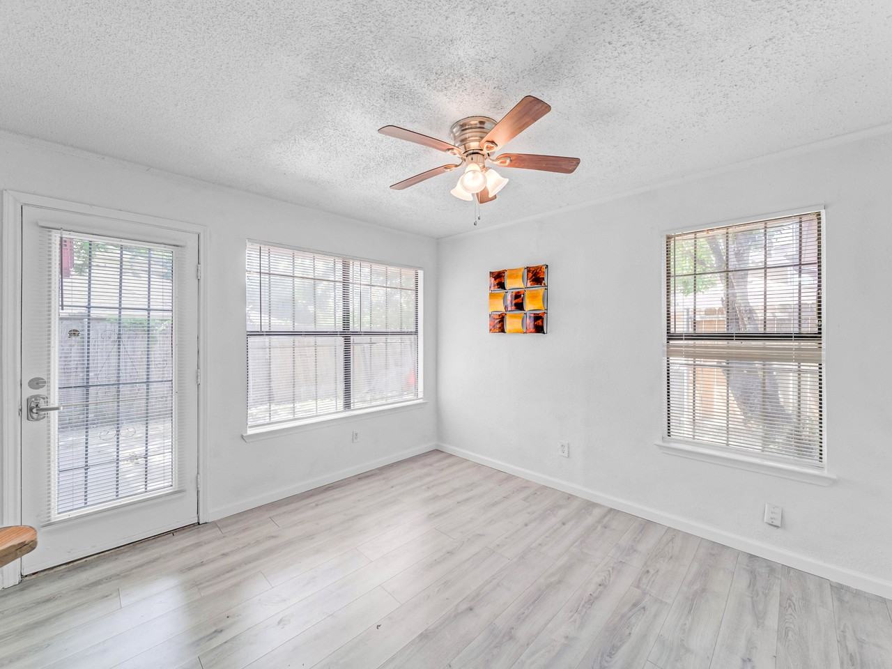 Ridge Oak St - Photo 6 of 10