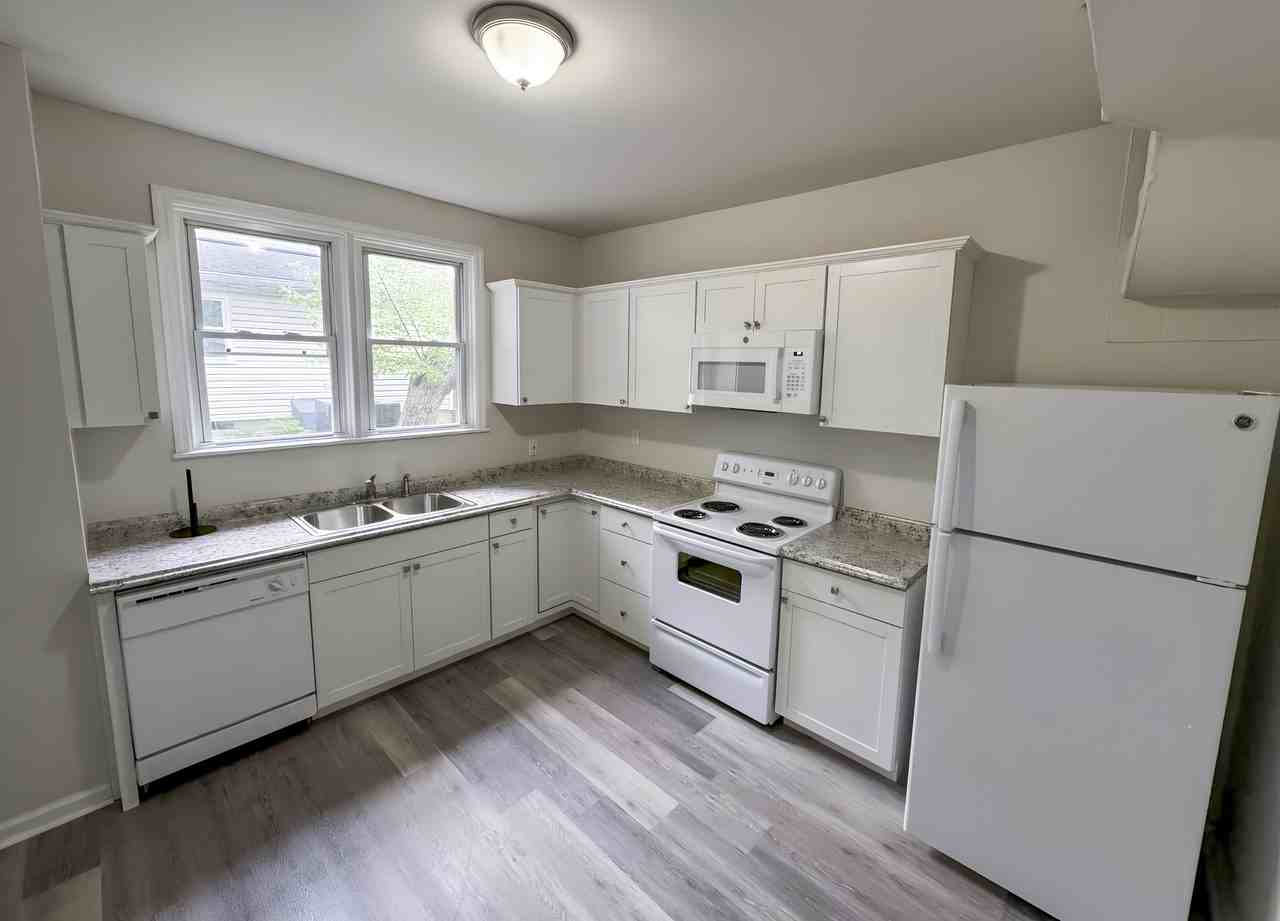 S 21st Ave - Photo 3 of 9