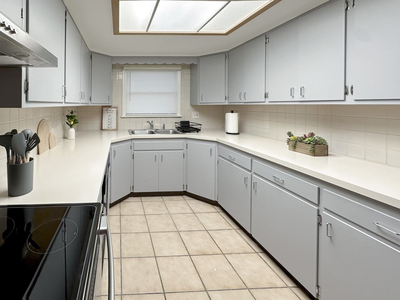 54th Avenue North - Photo 3 of 17