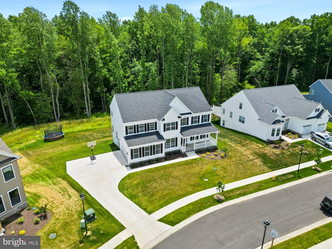 23492 Watervale Dr - Photo 2 of 50