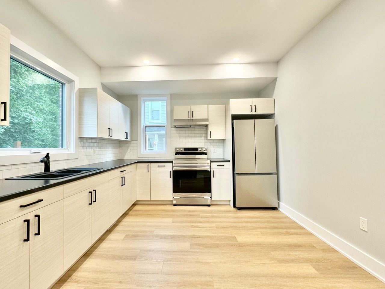 441 Alder St W #1 - Photo 2 of 8