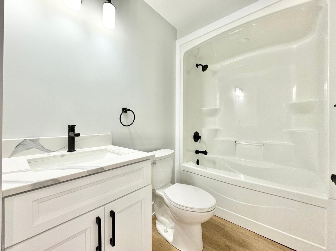 441 Alder St W #1 - Photo 6 of 8