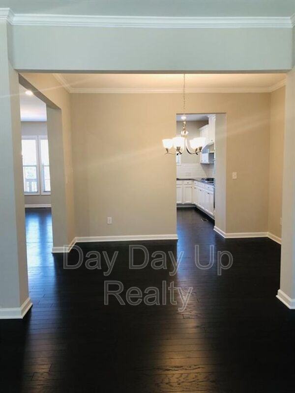 496 Sunset Park Dr - Photo 3 of 24