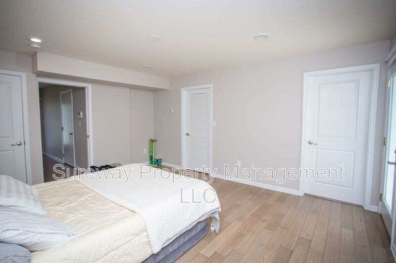 6 Regency Ct - Photo 4 of 36