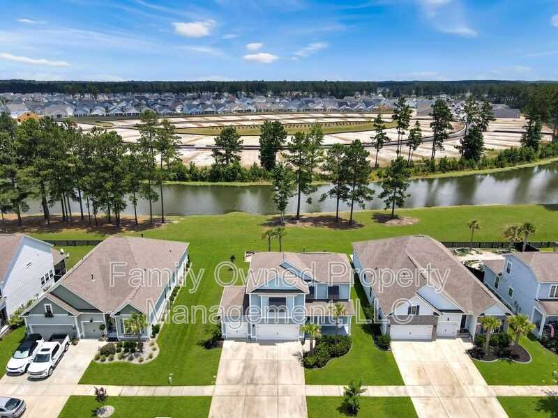 128 Whaler Ave - Photo 3 of 45