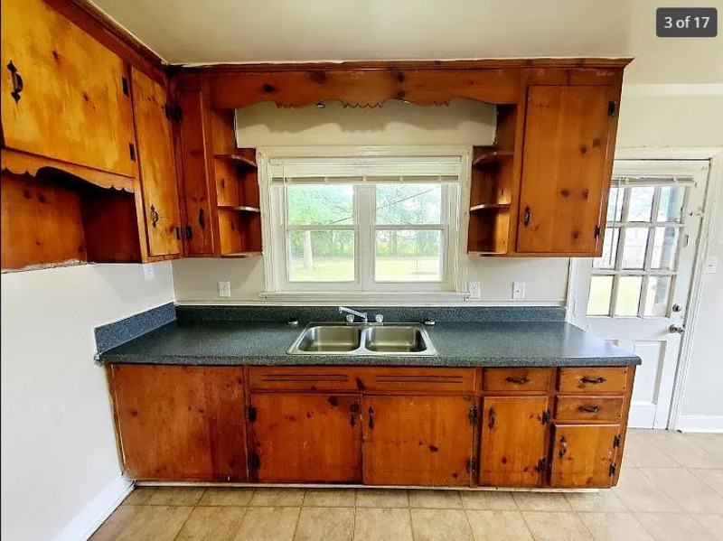 2824 Mauldin St - Photo 3 of 10