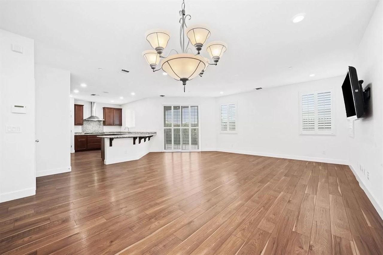 3124 Sandpiper Way - Photo 2 of 7