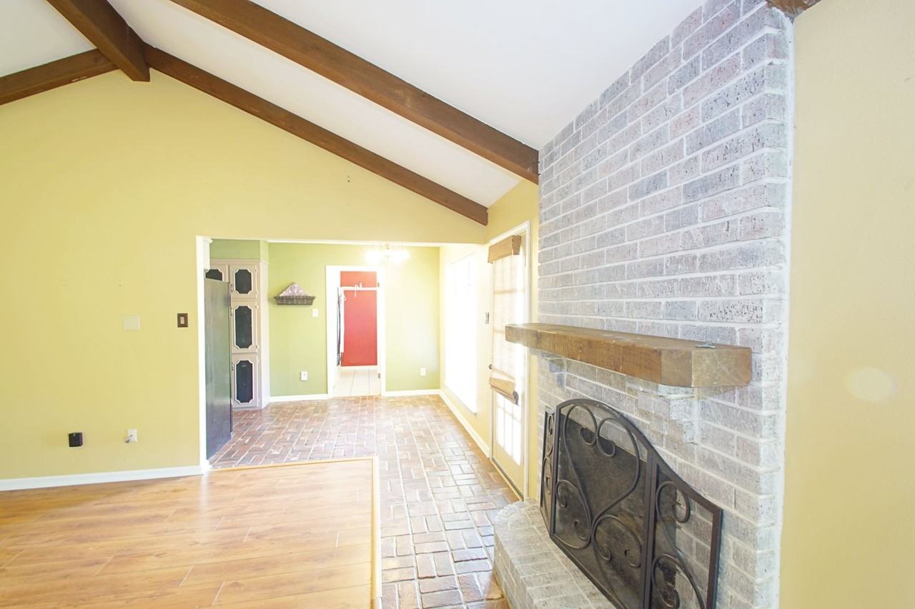 4911 Longstreet Pl - Photo 5 of 13
