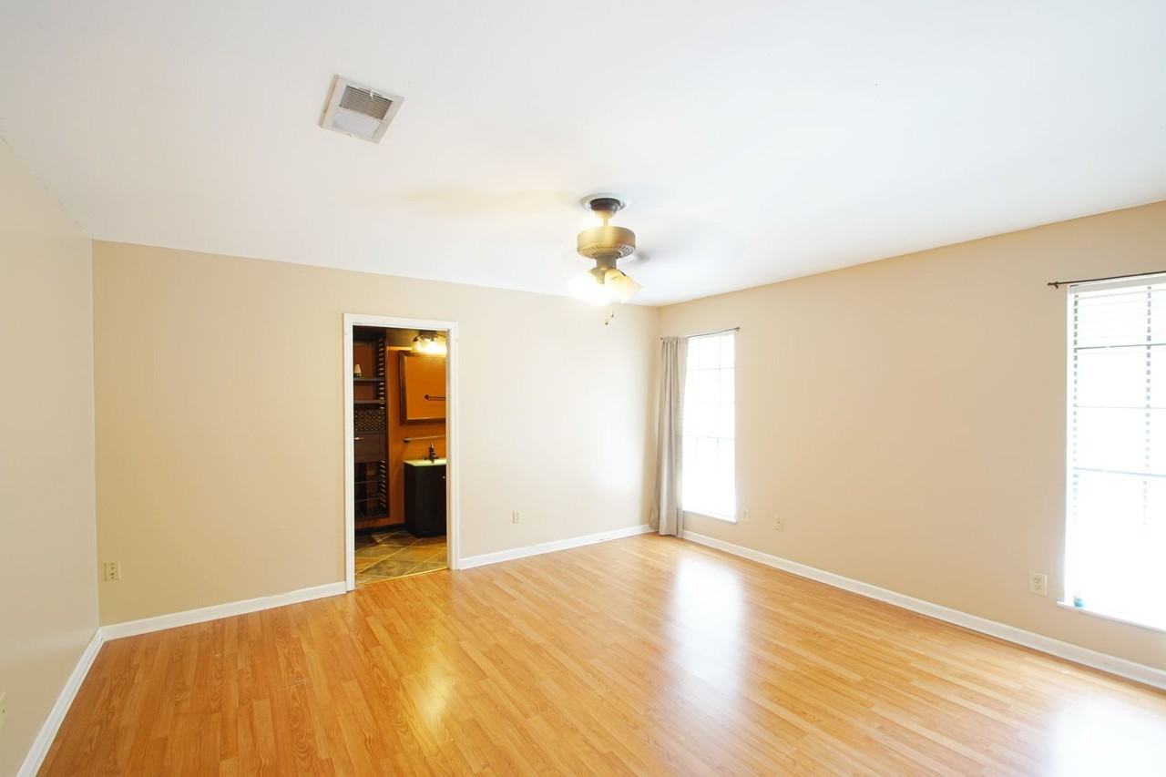4911 Longstreet Pl - Photo 7 of 13