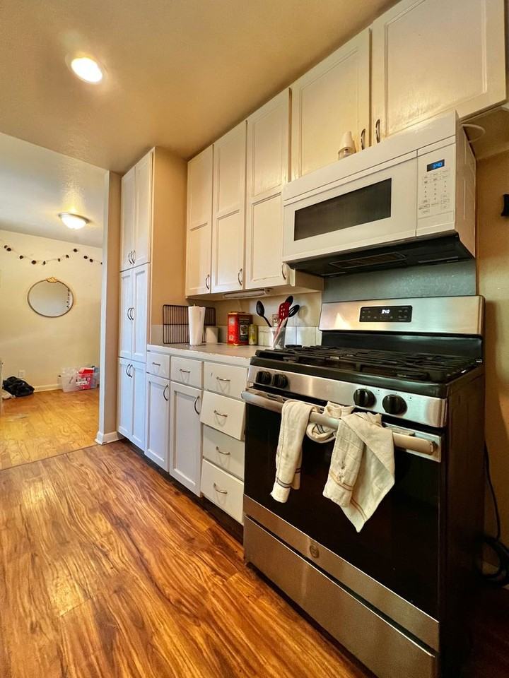 1224 Lynnwood Dr - Photo 2 of 14