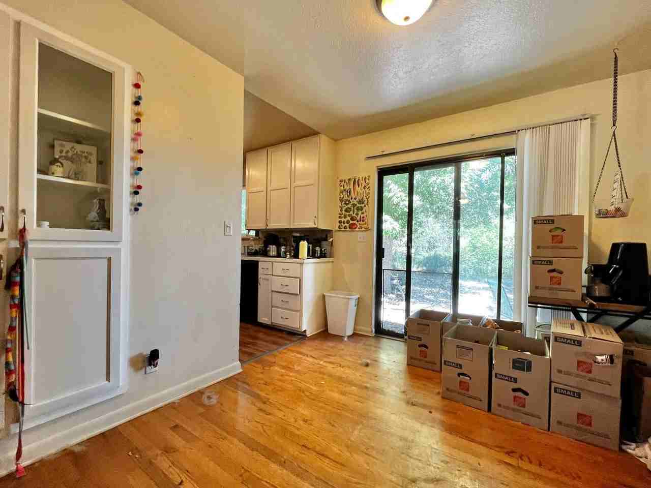 1224 Lynnwood Dr - Photo 4 of 14