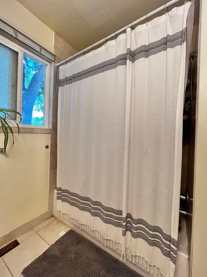 1224 Lynnwood Dr - Photo 7 of 14