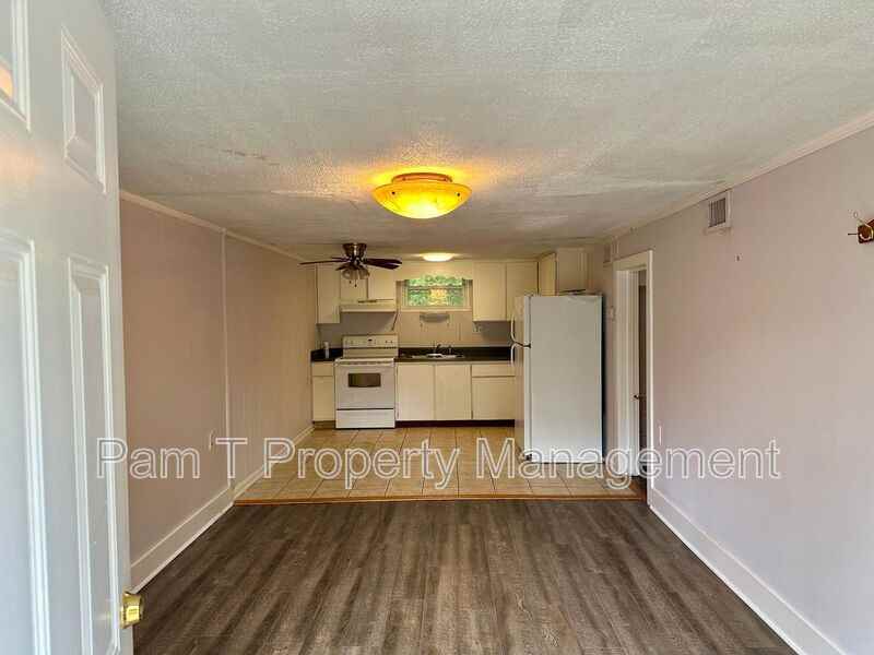 75 Rommel Ave #B - Photo 2 of 9