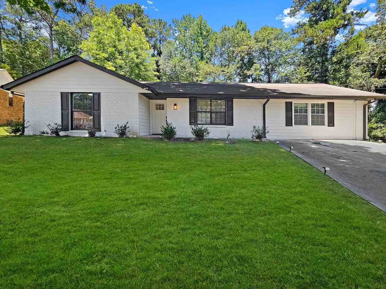 3417 Collier Ct Nw - Photo 2 of 40