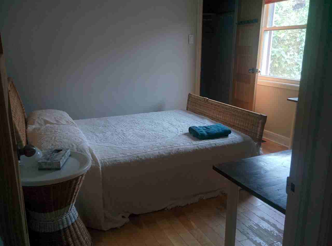 397 Enfield Avenue - Photo 2 of 4