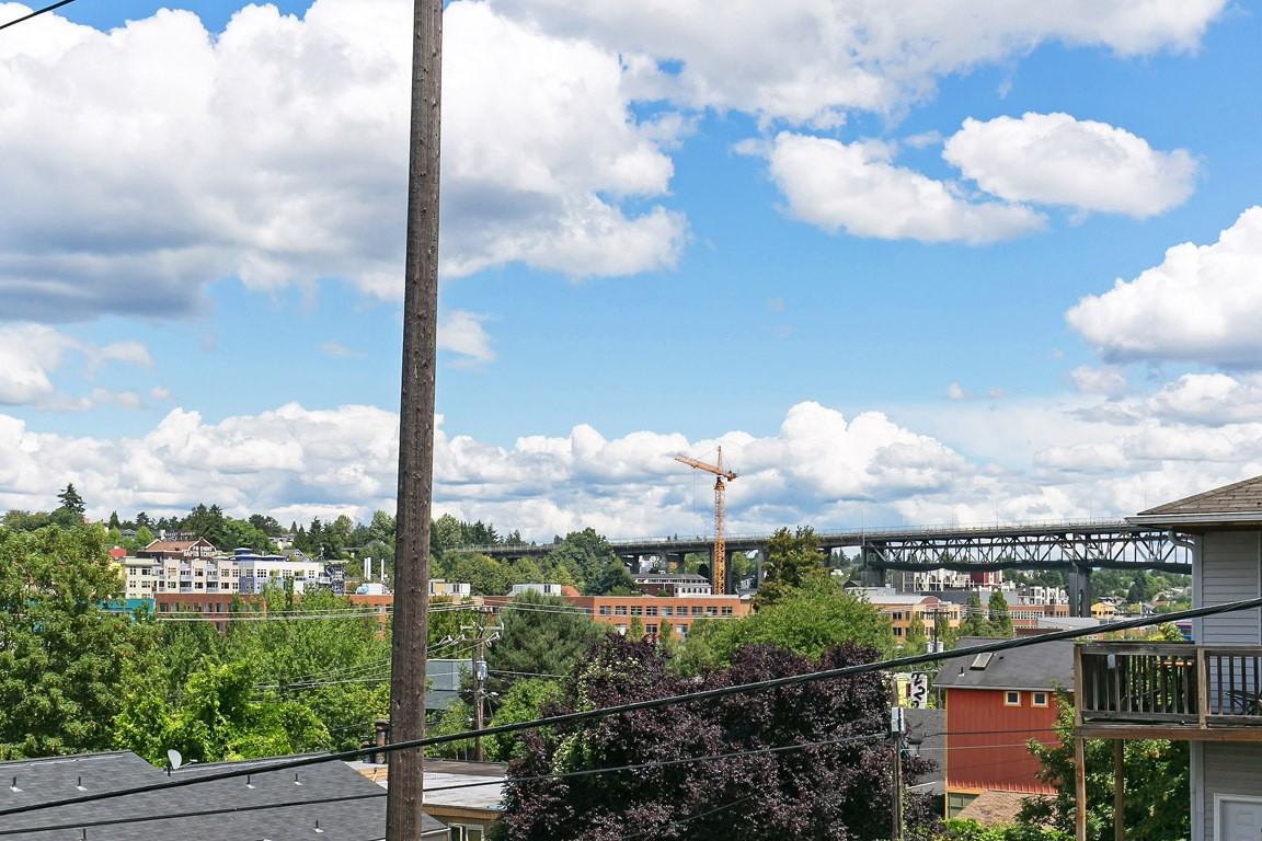 Florentia Street Apartments - Photo 7 of 12