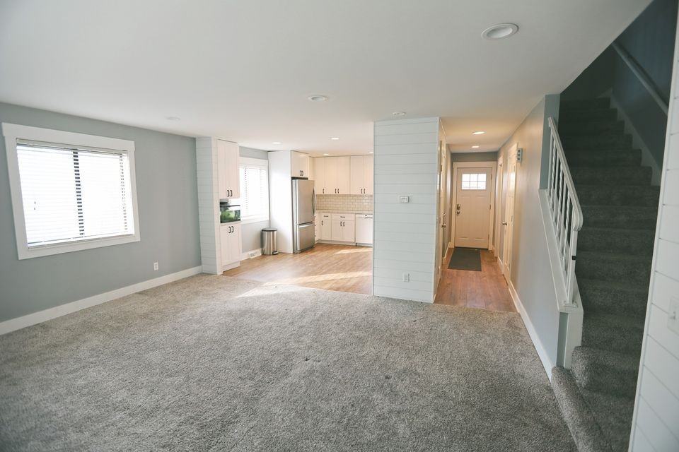 863 Baldwin Street - Photo 2 of 16