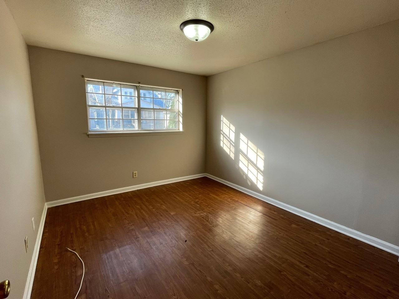 222 North Haworth Avenue - Photo 2 of 5