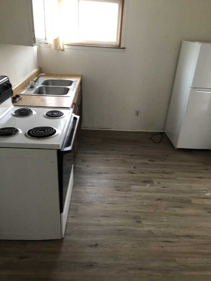 1805 N C Street - Photo 2 of 3