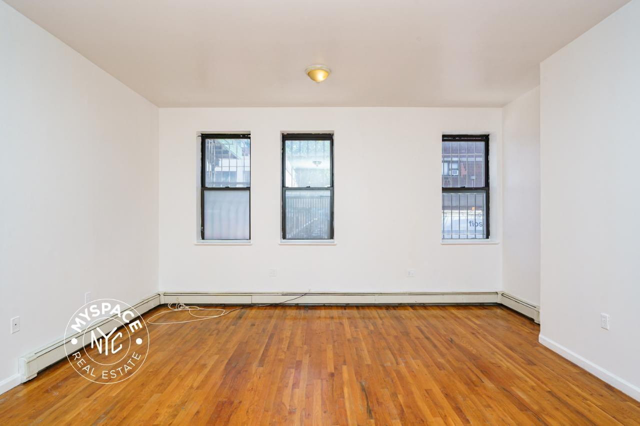 95 Seigel St #1A - Photo 2 of 6