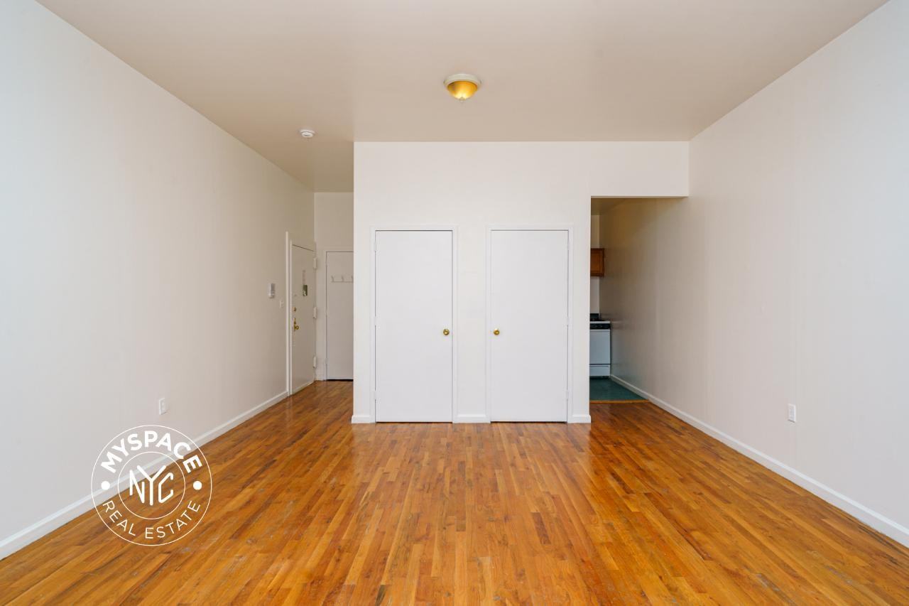 95 Seigel St #1A - Photo 4 of 6