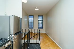 147 9th St #1B - Photo 1 of 1