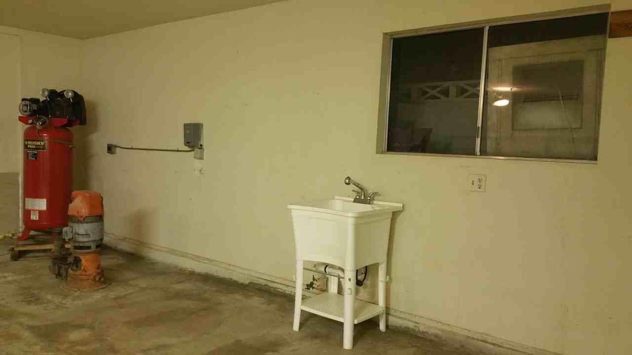 4040 West Iris Avenue #SHOP - Photo 4 of 8