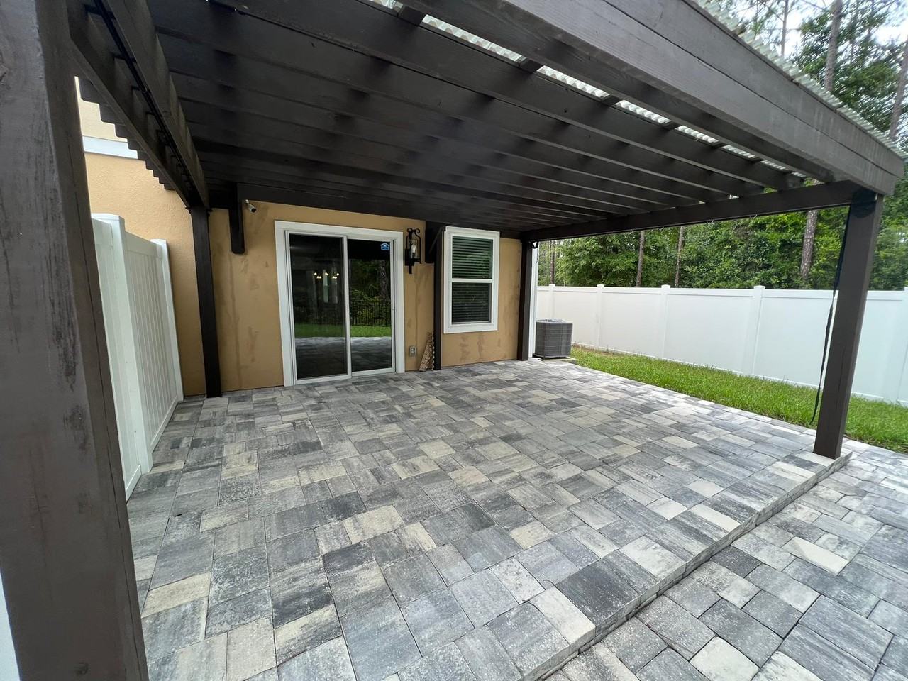 589 Servia Dr #NA - Photo 6 of 17