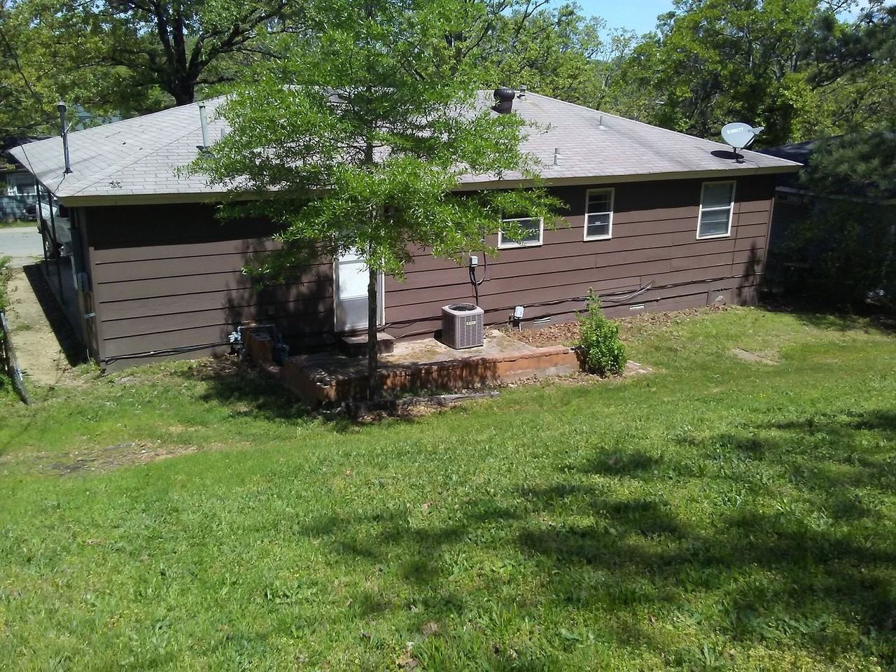 417 Libby Ln - Photo 3 of 13