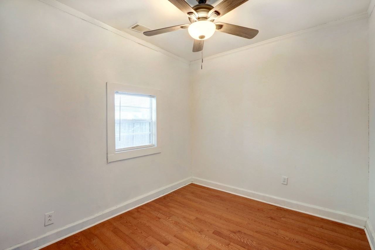 2130 E Gwinnett St - Photo 4 of 28