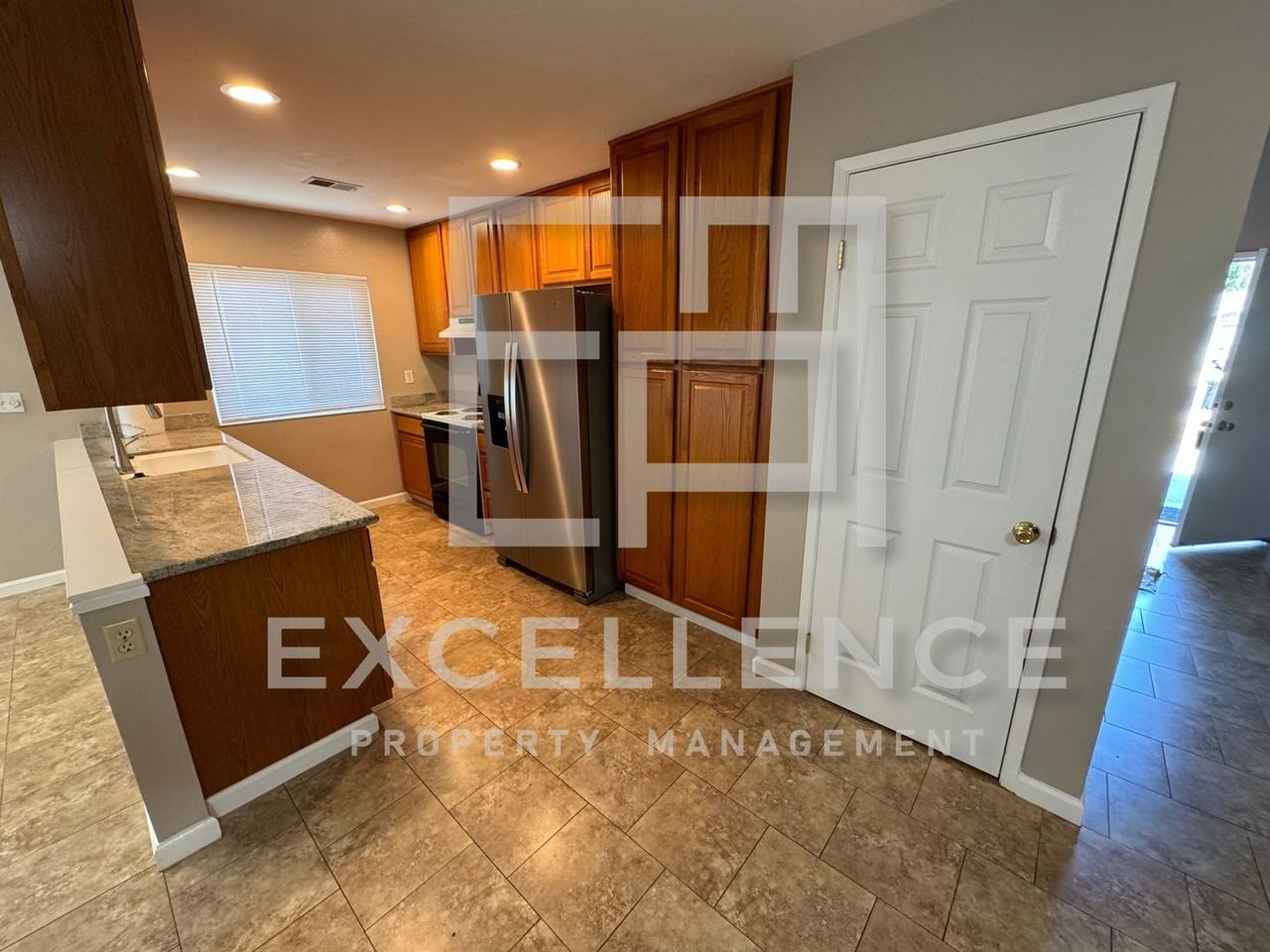 1262 Cotterell Dr - Photo 3 of 17