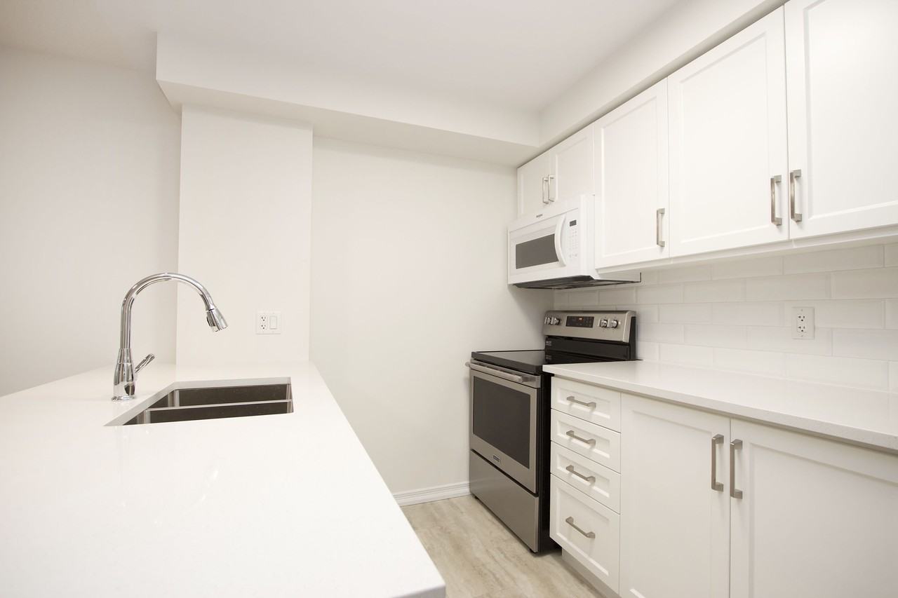 61 Bowmanville Arms #206 - Photo 2 of 11