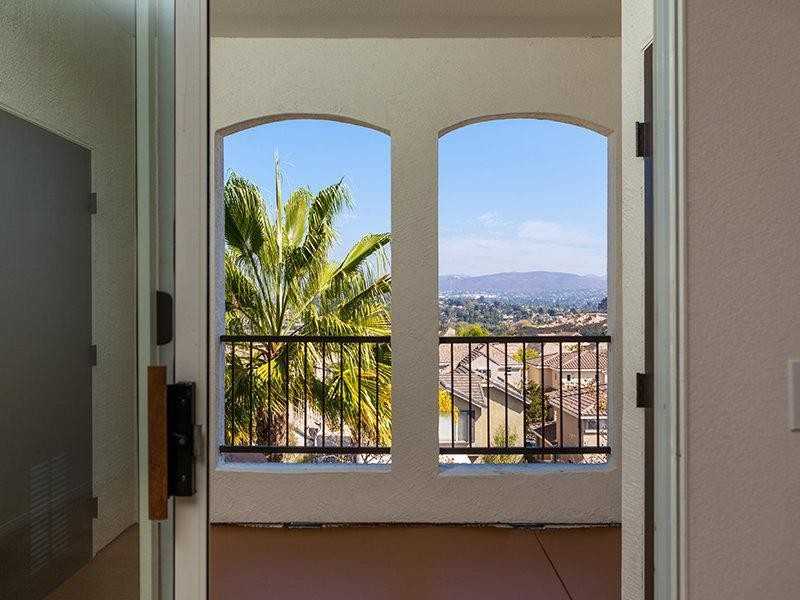 1100 Garden View Rd - Photo 4 of 17