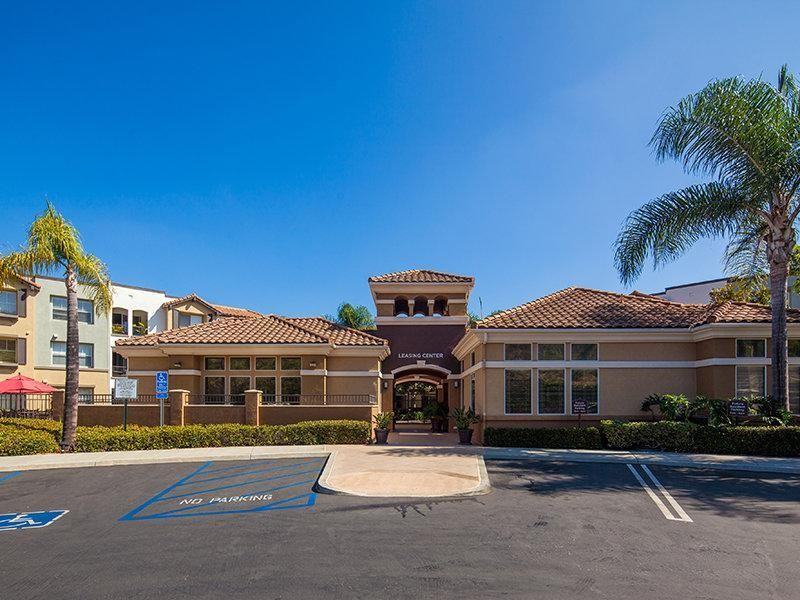 1100 Garden View Rd - Photo 6 of 17