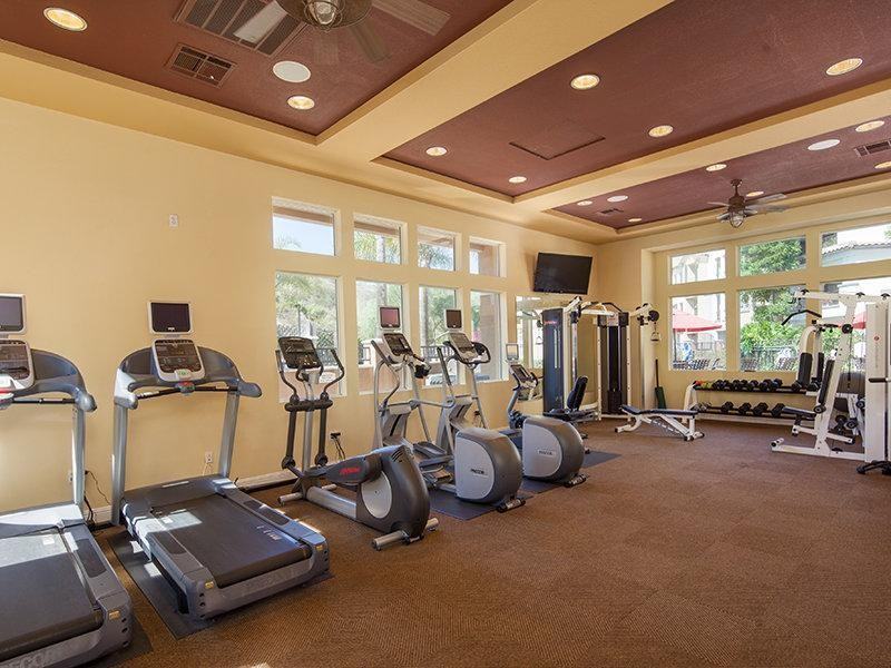 1100 Garden View Rd - Photo 4 of 17