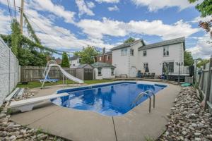 featured image of 395 Blake Boulevard