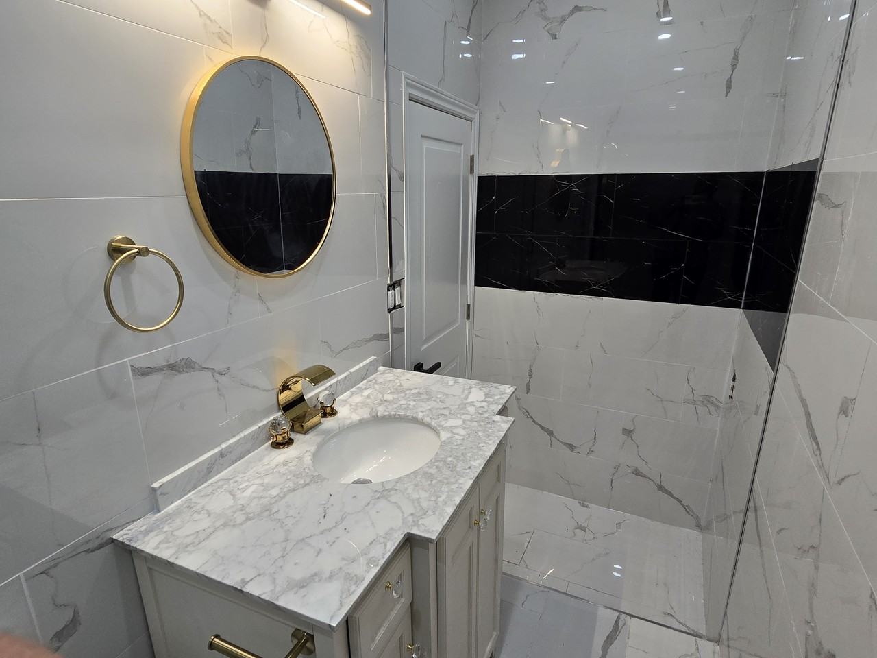 Blake Blvd - Photo 3 of 7