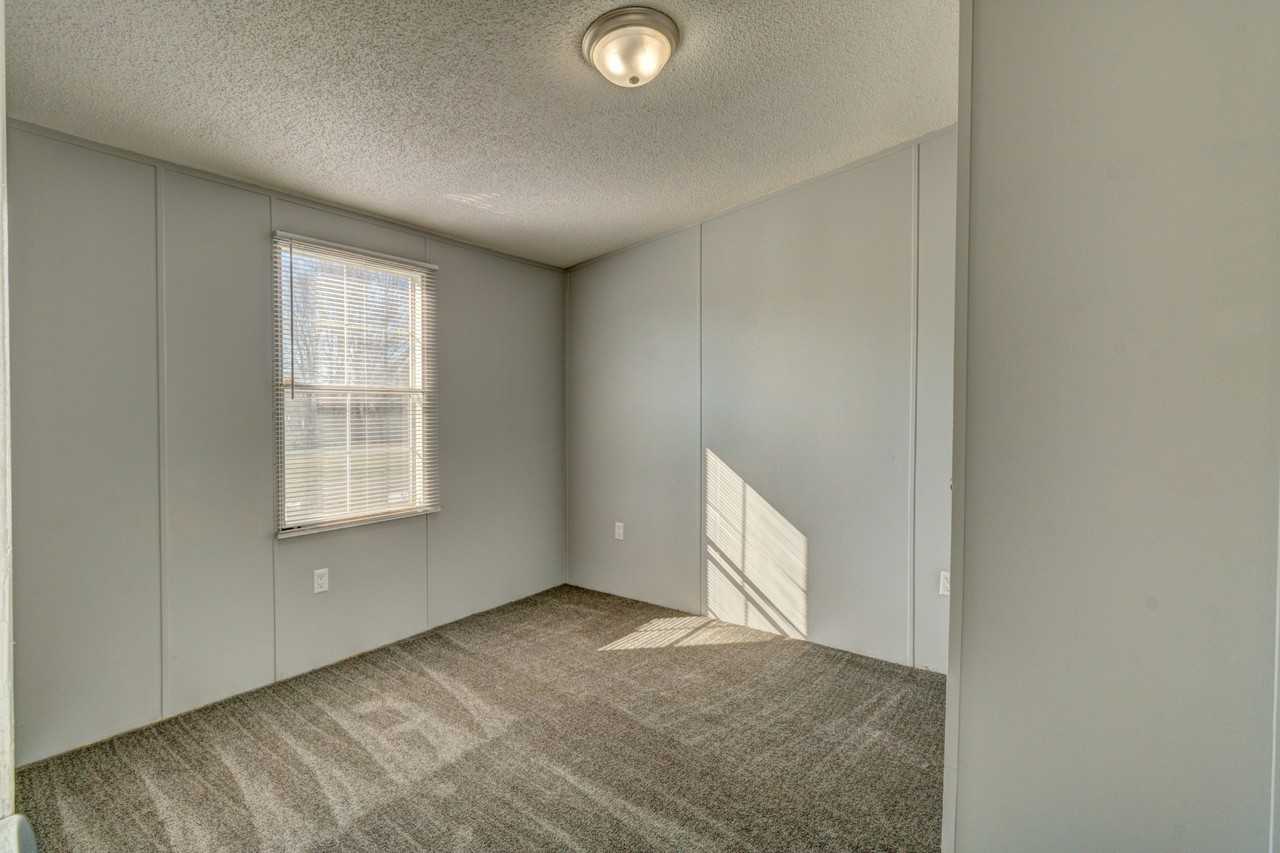112 Kimbo Dr - Photo 2 of 24