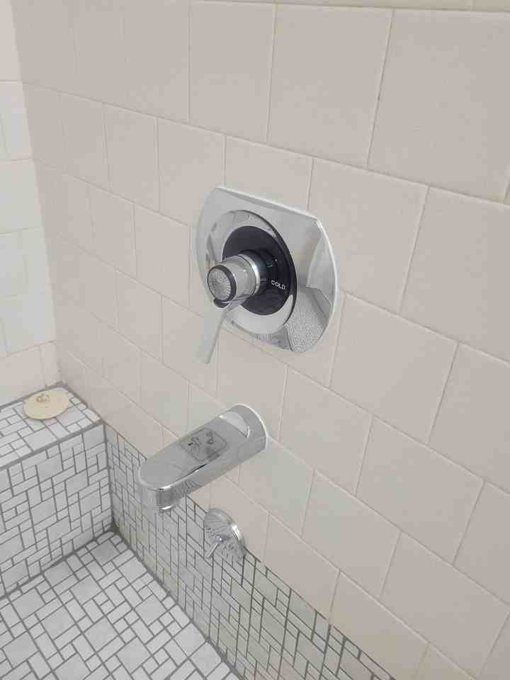 4020 North Ave W - Photo 3 of 13