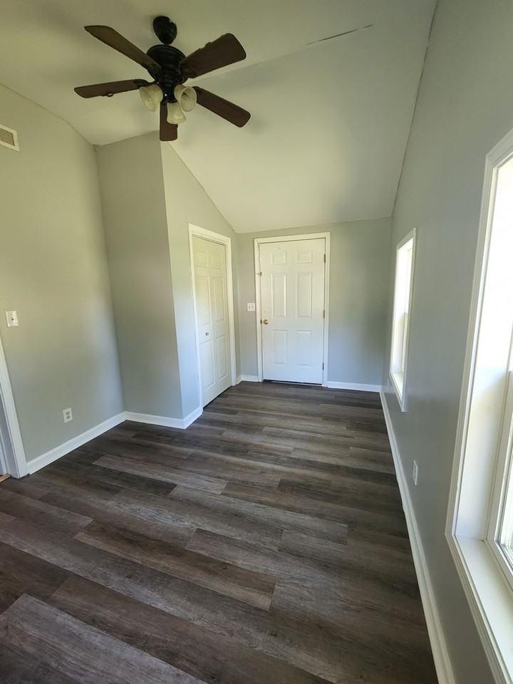 2912 E Murry St - Photo 5 of 10