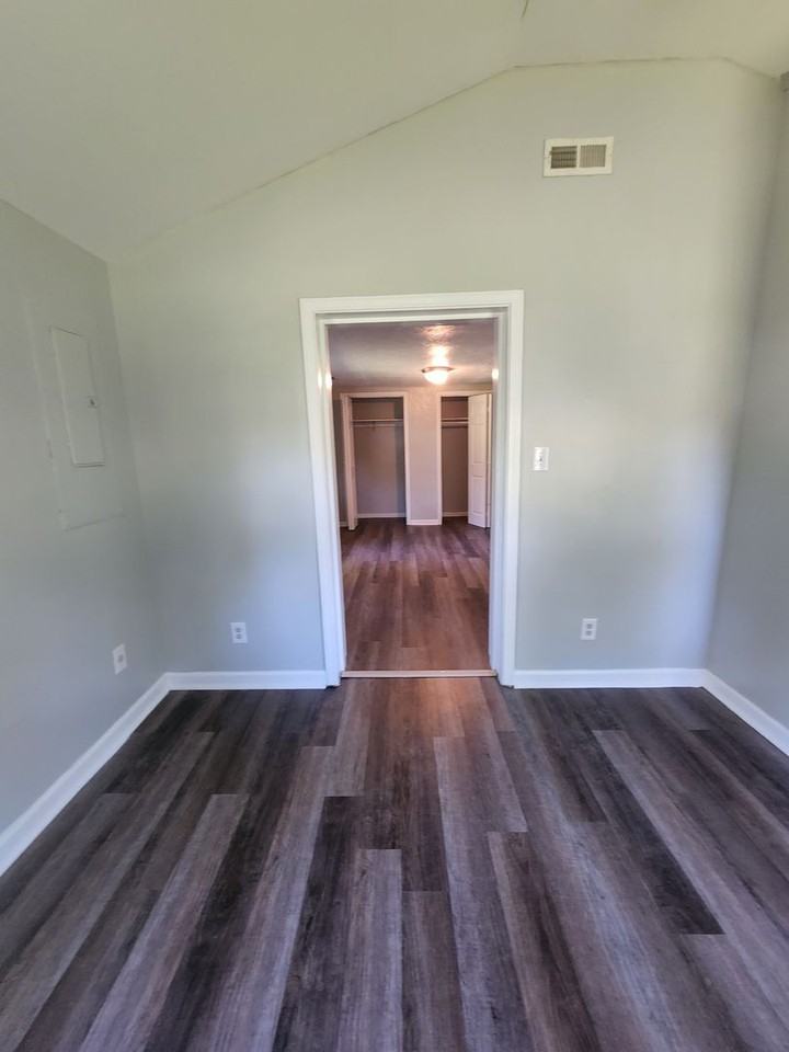 2912 E Murry St - Photo 7 of 10