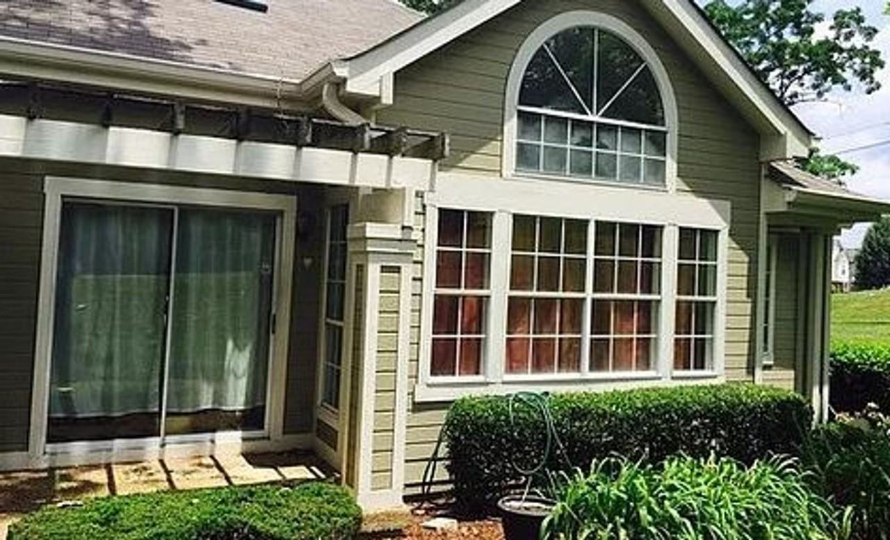 129 Cherry Hill Dr - Photo 2 of 10