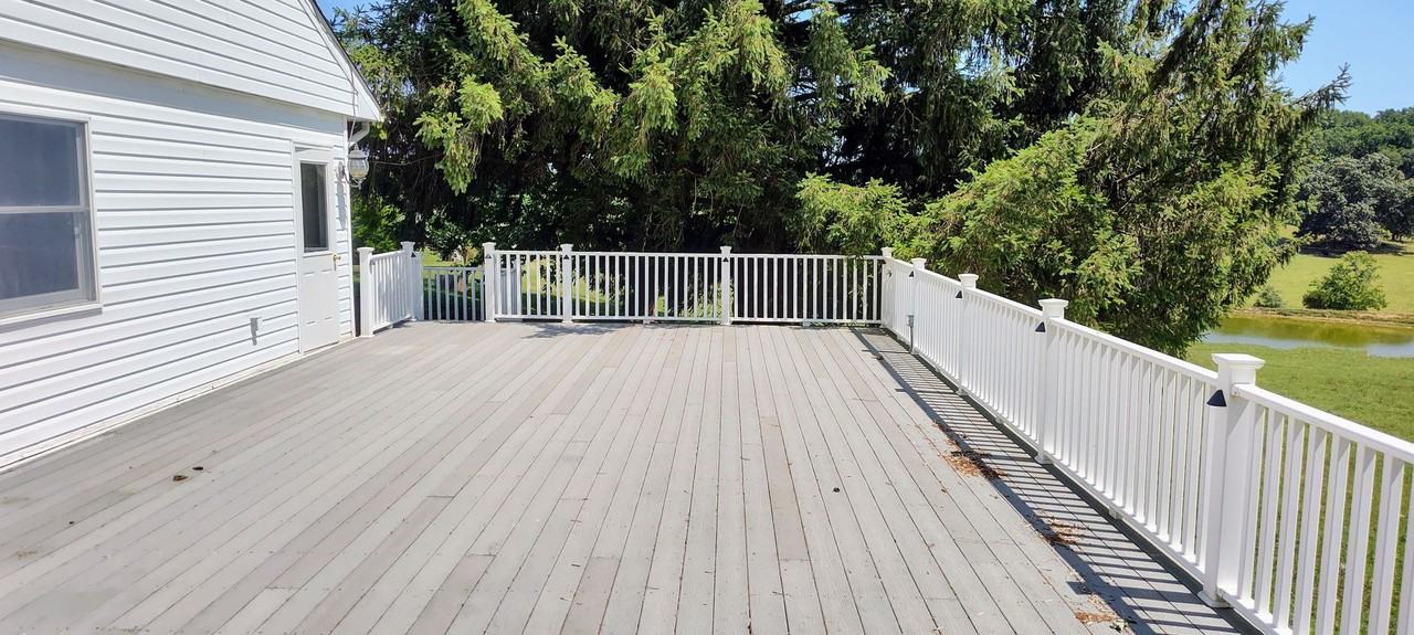 1121 Rigdon Rd - Photo 4 of 22