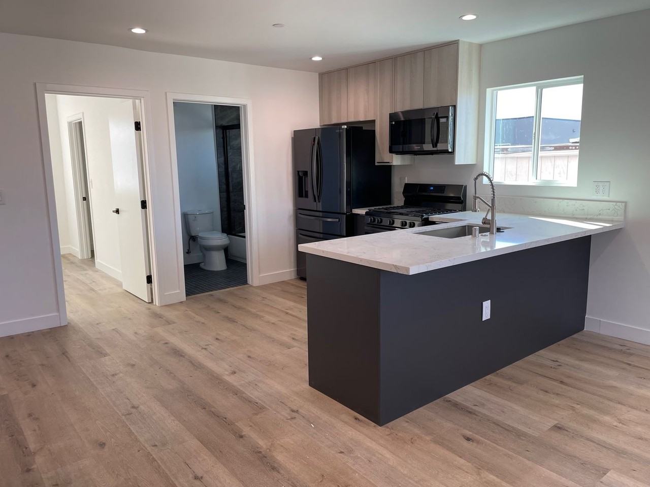 1529 Winona Boulevard - Photo 7 of 24