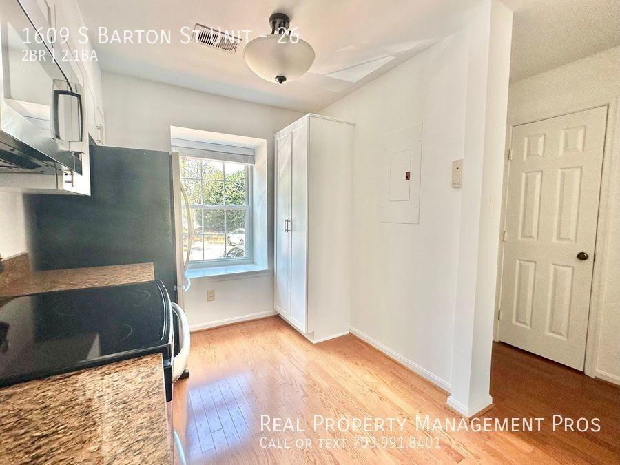 1609 S Barton St #26 - Photo 3 of 26