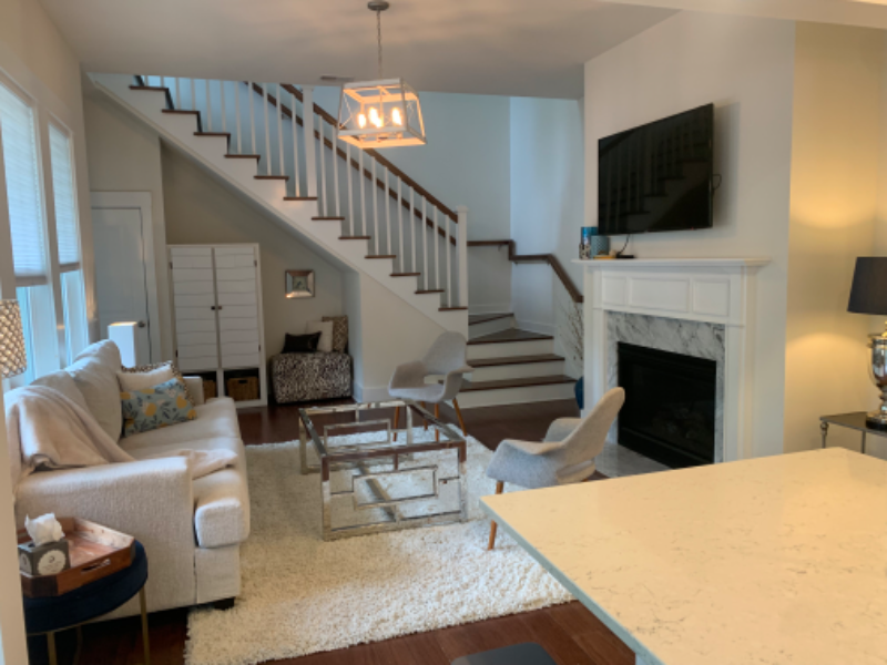 614 Ellingson Pkwy - Photo 3 of 20