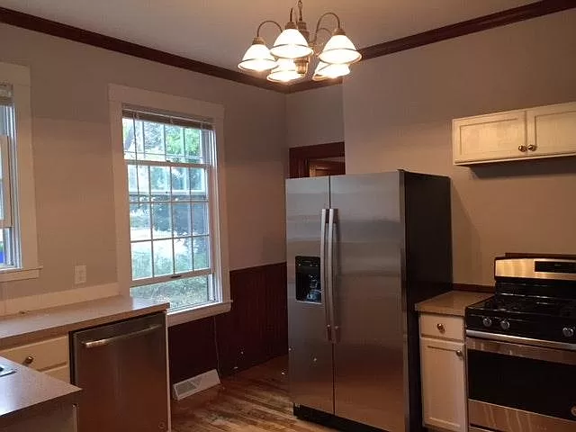 7 Colby St #2 - Photo 2 of 19