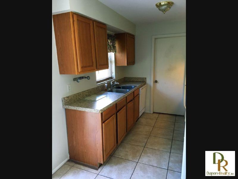 106 Silver Maple Terrace - Photo 3 of 6